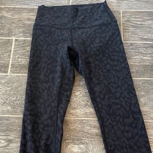 Lululemon black printed Align leggings